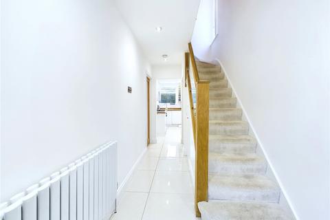 3 bedroom semi-detached house to rent, Ongar Road, Brentwood CM15