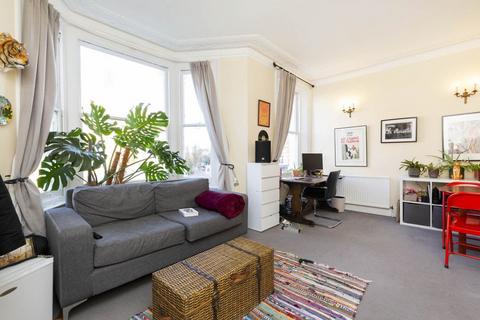 1 bedroom flat to rent, W14