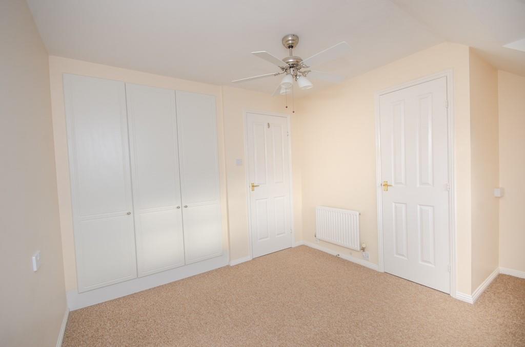 Bedroom pic 2.jpg