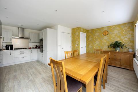 5 bedroom detached house for sale, Hailsham BN27