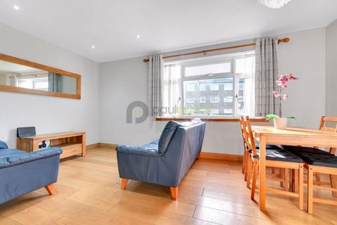 20 Waldronhyrst, South Croydon, CR2 6NY
