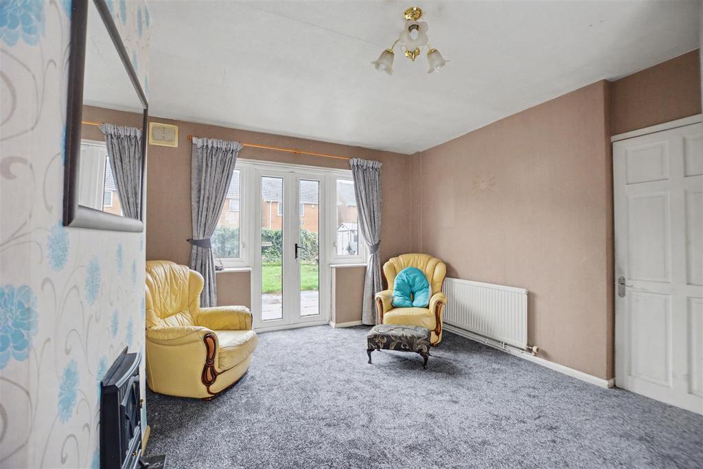 Lounge/Sitting Room