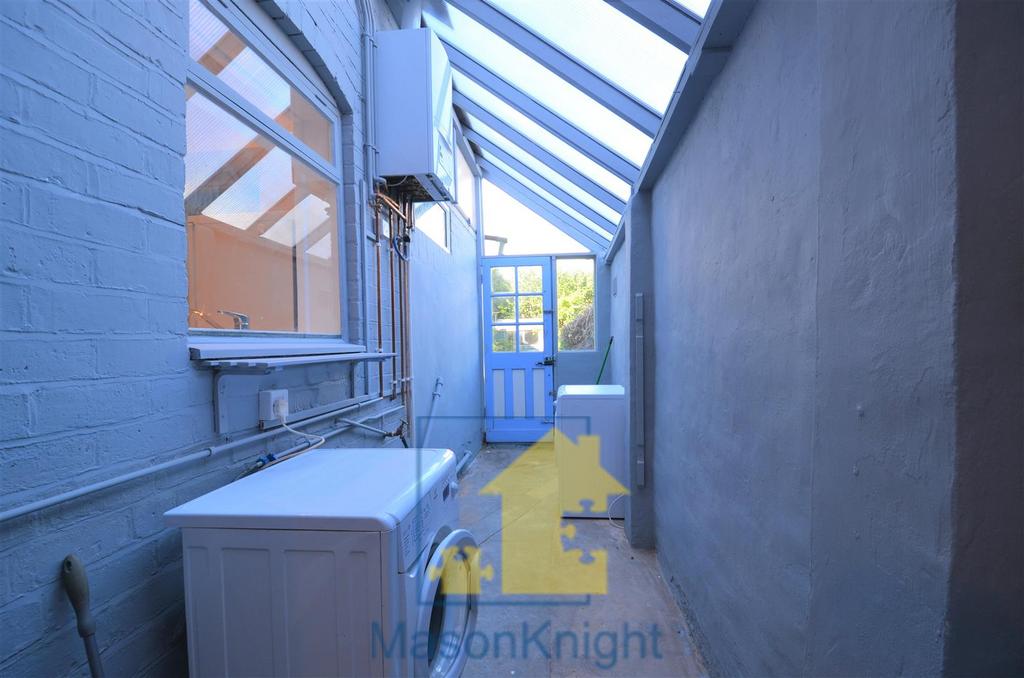 Outerhouse.jps - Copy - Copy.jpg