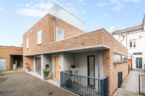 2 bedroom detached house for sale, Stanton Road, Barnes, London, SW13