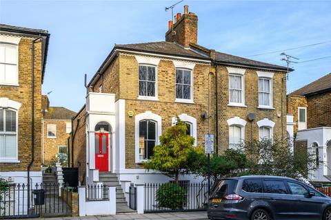 3 bedroom semi-detached house for sale, Queen Margarets Grove, London, N1