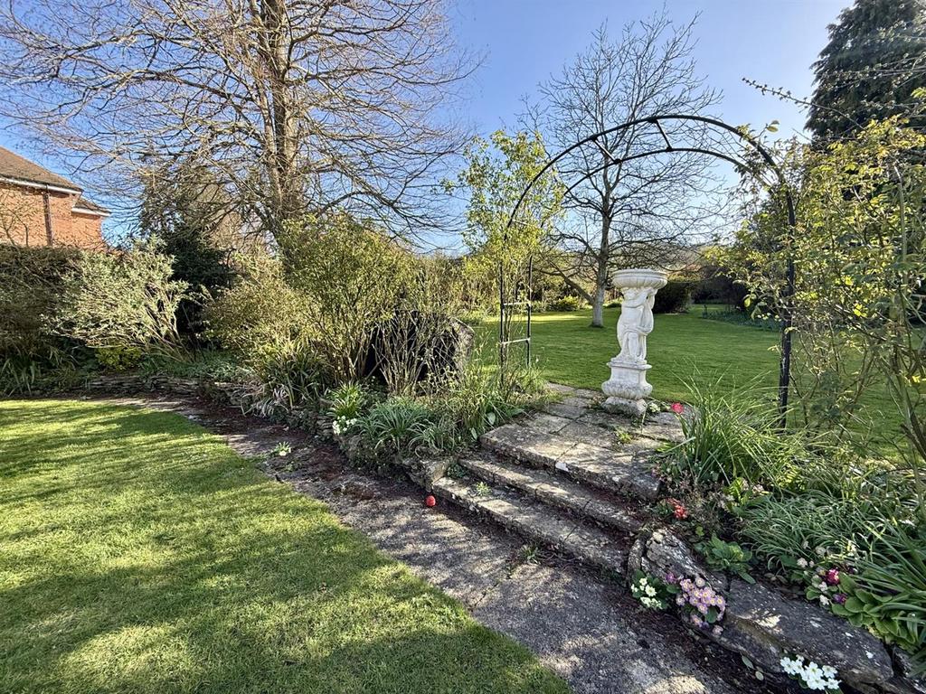 Gardenview.jpg