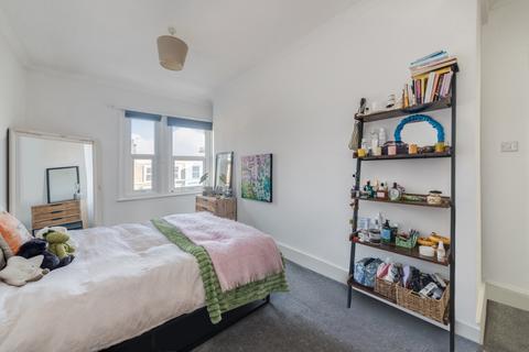 3 bedroom flat to rent, Lordship Lane, East Dulwich, SE22