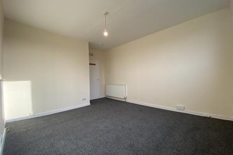 2 bedroom flat to rent, North Methven Street, Perth