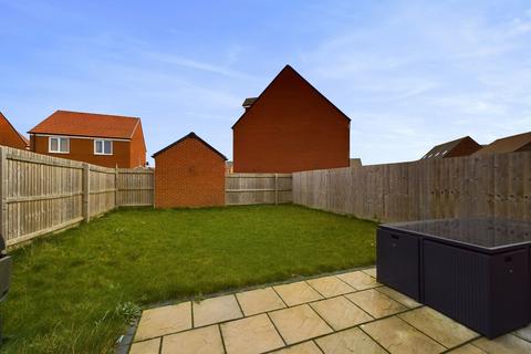 3 bedroom semi-detached house for sale, Morton Close, Hampton Gardens, PE7