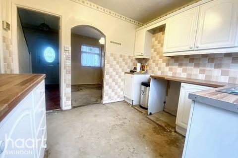 3 bedroom terraced house for sale, Wardley Close, SWINDON