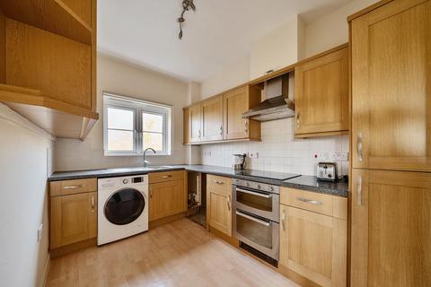 2 bedroom flat for sale, 190 Hiltingbury Road, Hiltingbury, Chandlers Ford