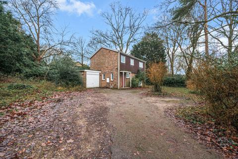 4 bedroom detached house for sale, Wiltshire Road, Berkshire RG40