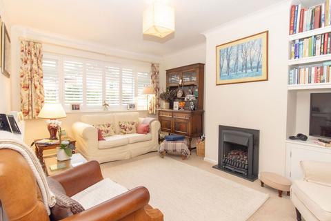 3 bedroom semi-detached bungalow for sale, Hawthorn Close, Alresford