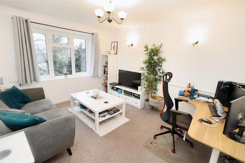 1 bedroom flat for sale, Craigmount, Radlett