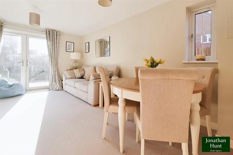 11 Parker Drive, Buntingford, SG9 9GL