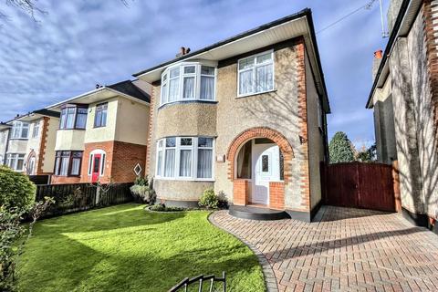 3 bedroom detached house for sale, Boscombe East