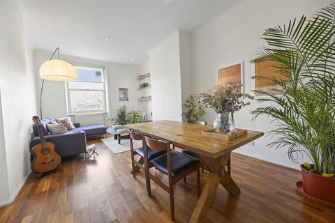 1 bedroom flat for sale, Belsize Grove, Belsize Park NW3