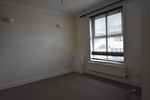 2 bedroom terraced house to rent, York Street, , Cowes