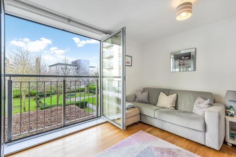 1 bedroom apartment for sale, Holland Garden, Brentford, TW8