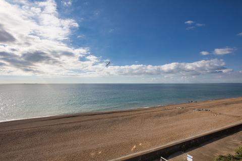 2 bedroom flat for sale, Sandgate High Street, Sandgate, CT20