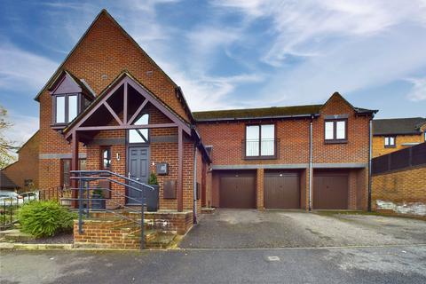 2 bedroom maisonette for sale, Top Common, Warfield, Bracknell, Berkshire, RG42