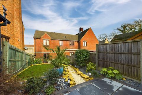 2 bedroom maisonette for sale, Top Common, Warfield, Bracknell, Berkshire, RG42