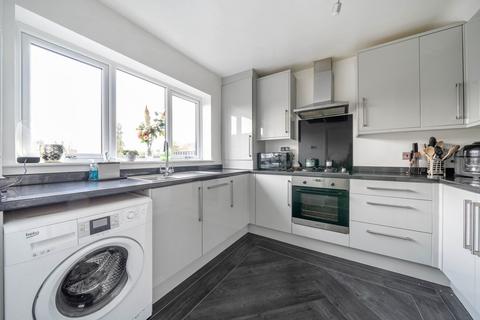 25 Balmoral Road, Sutton At Hone, Dartford, DA4 9EZ