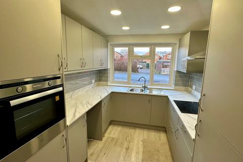 27 Haston Close, Hereford, HR4 0RX