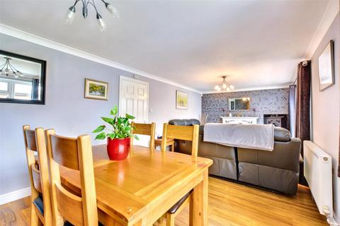4 bedroom detached house for sale, Fulwood Drive, Long Eaton