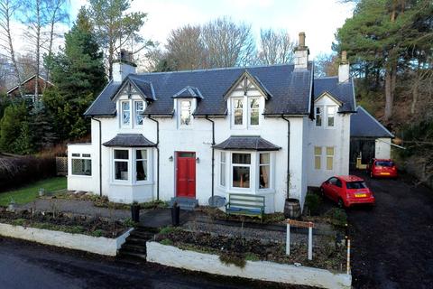 6 bedroom detached house for sale, *REDUCED PRICE* Glenquoich, Glen Road, Newtonmore