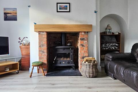 2 bedroom end of terrace house for sale, South View, Sherburn Hill, Durham