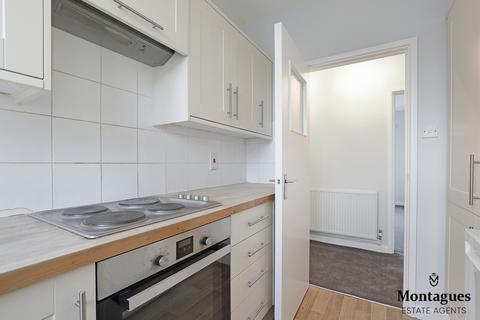 3, St Helens Court Hemnall Street, Epping, CM16 4LL