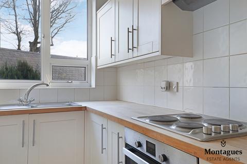 3, St Helens Court Hemnall Street, Epping, CM16 4LL