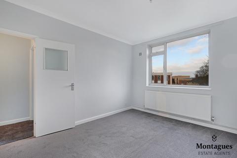 3, St Helens Court Hemnall Street, Epping, CM16 4LL