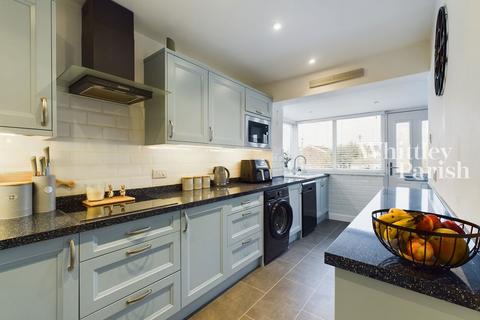 3 bedroom semi-detached house for sale, St Leonards Close, Scole