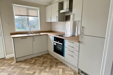 2 bedroom park home for sale, Rainham, Kent, ME8