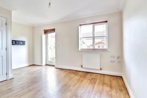 2 bedroom terraced house for sale, Lord Nelson Drive, Norwich NR5