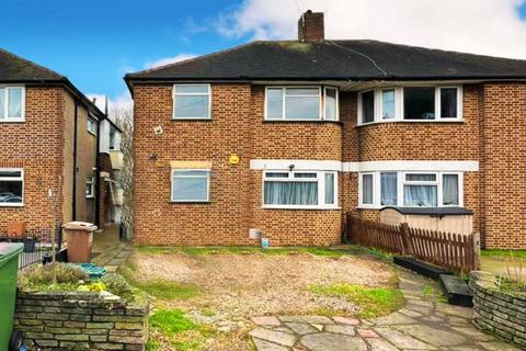 2 bedroom flat for sale, 12 Reynolds Close, Carshalton, Surrey, SM5 2AY