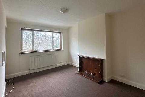 2 bedroom flat for sale, 12 Reynolds Close, Carshalton, Surrey, SM5 2AY