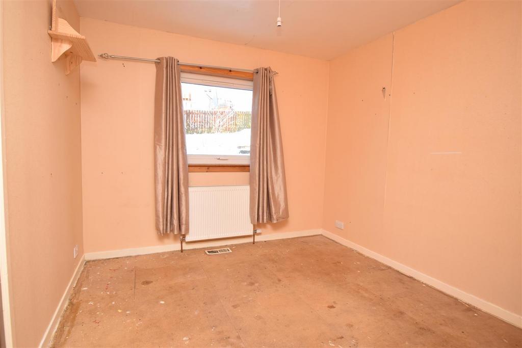 Bedroom one.jpg