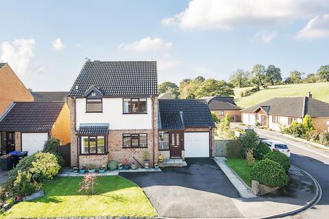 4 bedroom detached house for sale, Hazel Close, Burn Bridge, HG3