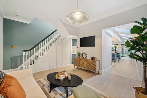 4 bedroom terraced house for sale, Gomm Road, London, SE16