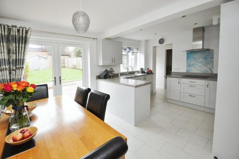 27 Tyrells Way, Great Baddow, Chelmsford, CM2 7DP