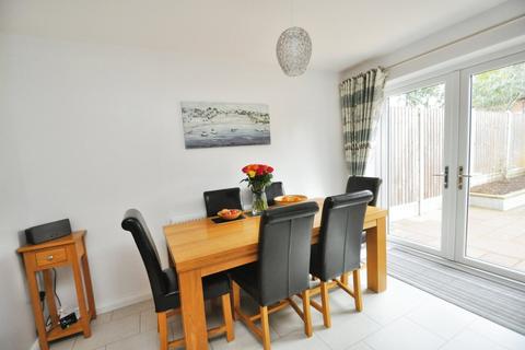 27 Tyrells Way, Great Baddow, Chelmsford, CM2 7DP