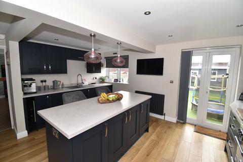 17 Beacon Road, Lenham, Maidstone, ME17 2HJ
