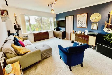 87 Stonelea Road, Hemel Hempstead, HP3 9JZ