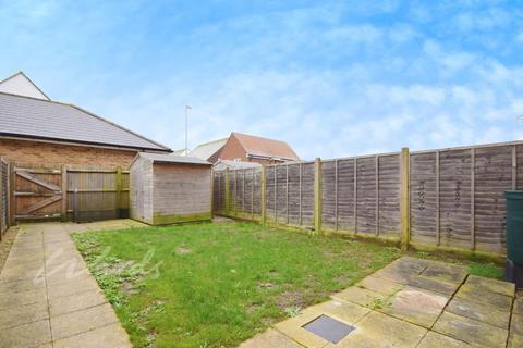 4 bedroom terraced house to rent, Avocet Way Finberry TN25