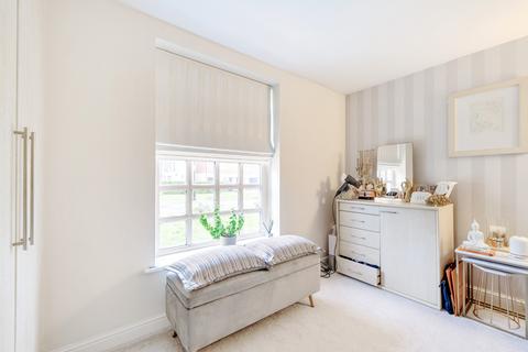 12 John Repton Gardens, Bristol, BS10 6TH