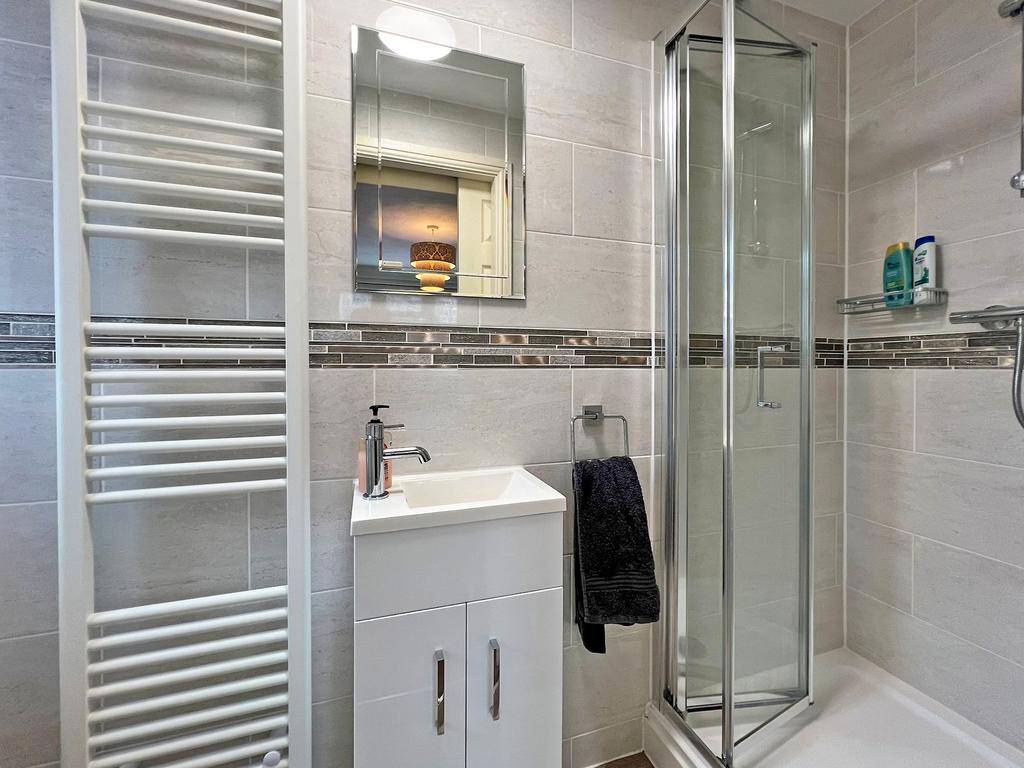 Bedroom One Ensuite