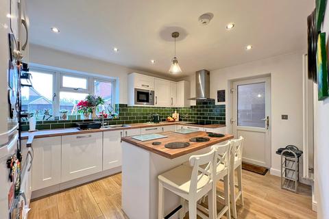 4 bedroom detached house for sale, Welney Gardens, Pendeford, WV9